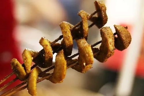 燈光與煙火的奇妙結(jié)合,這個(gè)春節(jié)我們用溫暖陪您過(guò)年